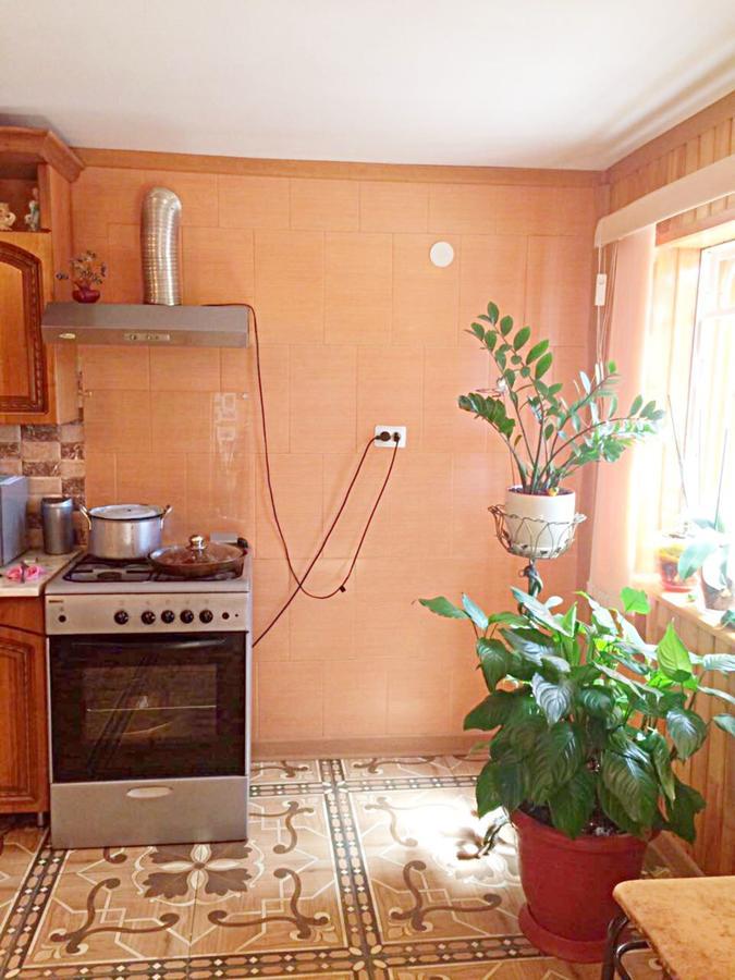 Guesthouse On Zheleznodorozhnaya Szuhumi Kültér fotó
