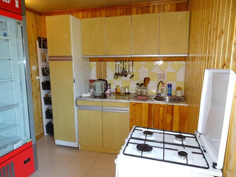 Guesthouse On Zheleznodorozhnaya Szuhumi Kültér fotó